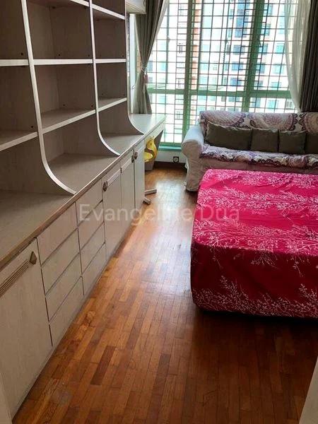 4 Bed Apartment (Condo) for Rent in  Tiara - Image 7